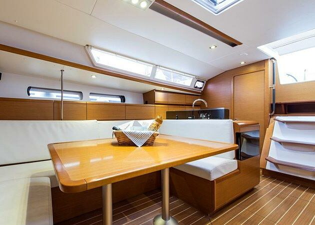 yacht_JeanneauSunOdyssey_439_Kallisti_24_750