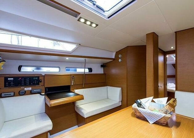 yacht_JeanneauSunOdyssey_439_Kallisti_26_750